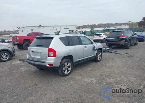 2011 Jeep Compass из США, поврежденный, VIN 1J4NF1FB3BD258103